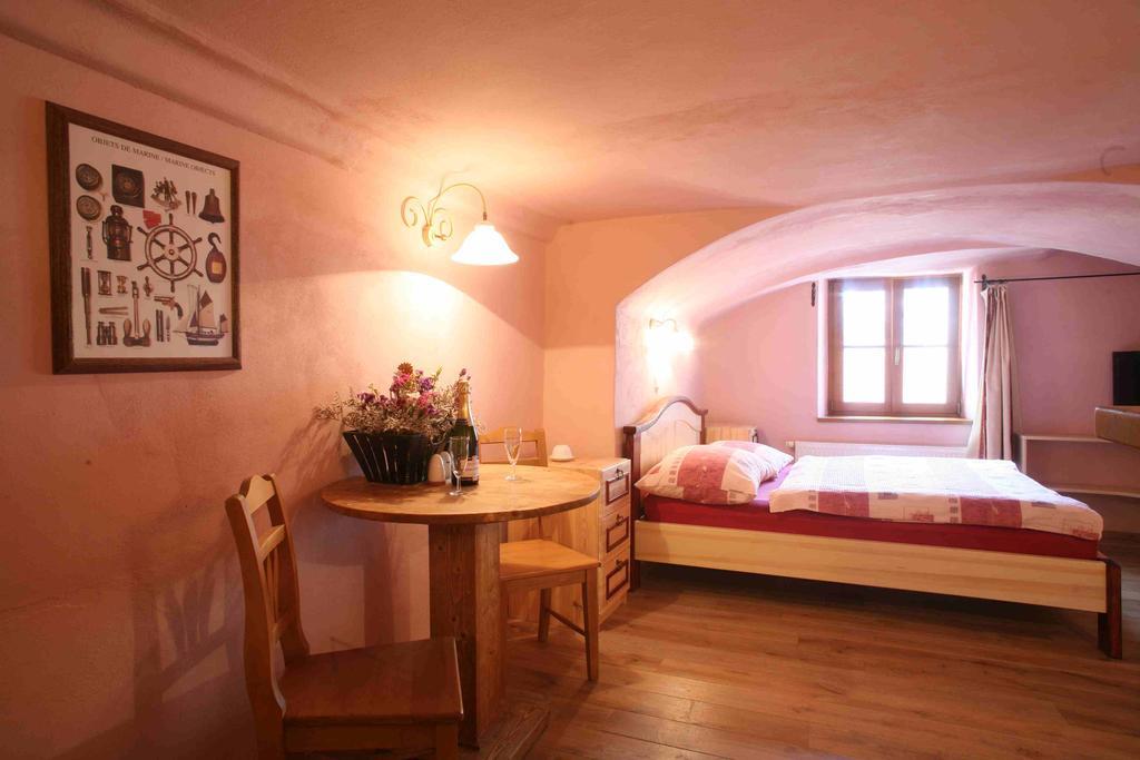 Apartmány Reve Třeboň Habitación foto